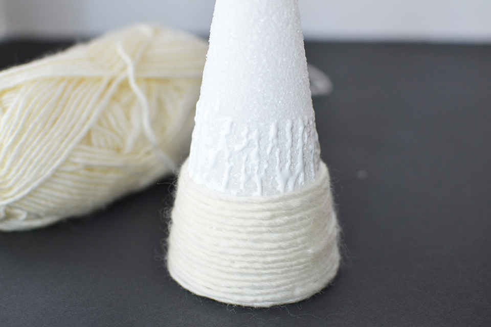 DIY Holiday Yarn Trees DIY Holiday Yarn Trees