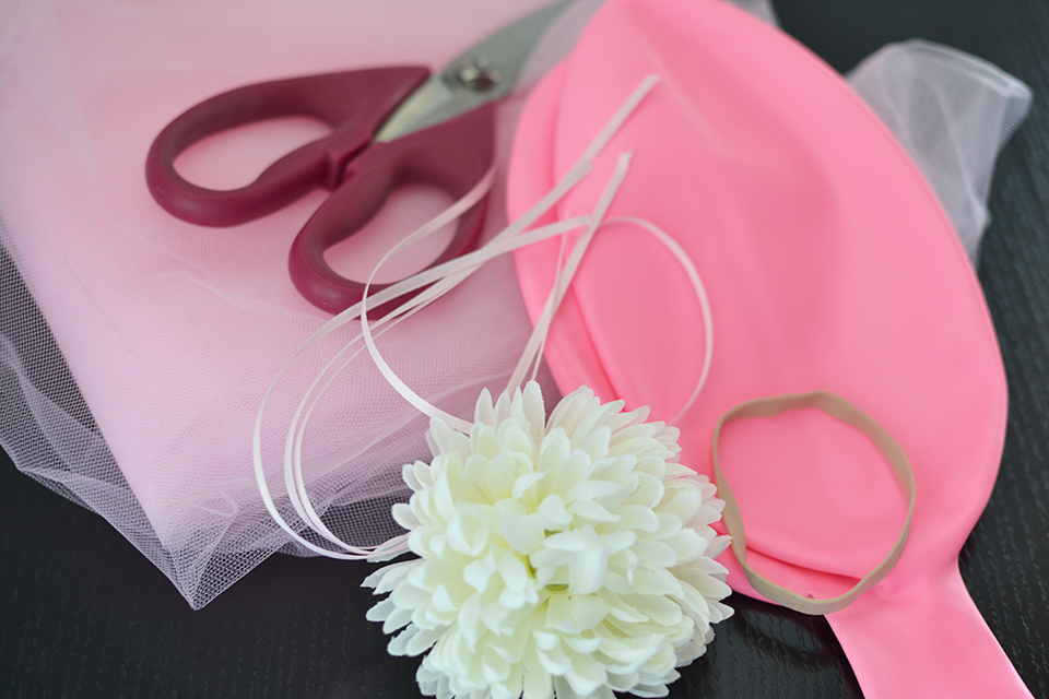 DIY Tulle Balloon DIY Tulle Balloon