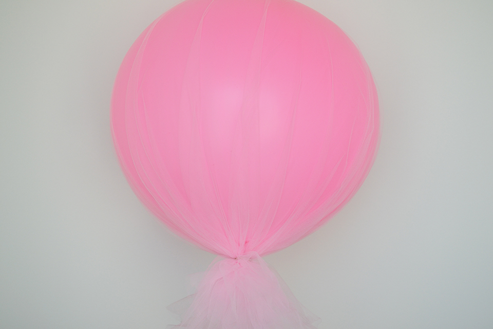DIY Tulle Balloon DIY Tulle Balloon