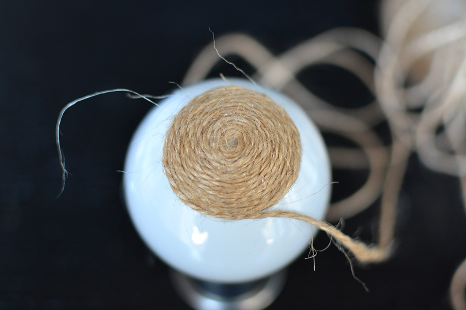 DIY Twine Light Bulb Pears DIY Twine Light Bulb Pears