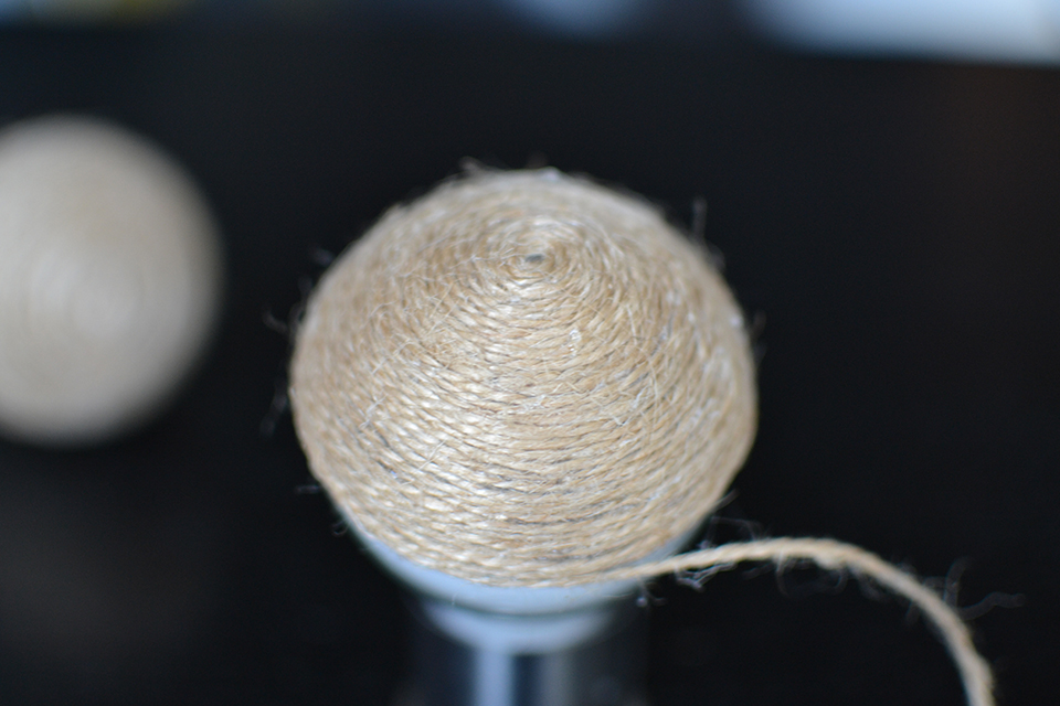 DIY Twine Light Bulb Pears DIY Twine Light Bulb Pears