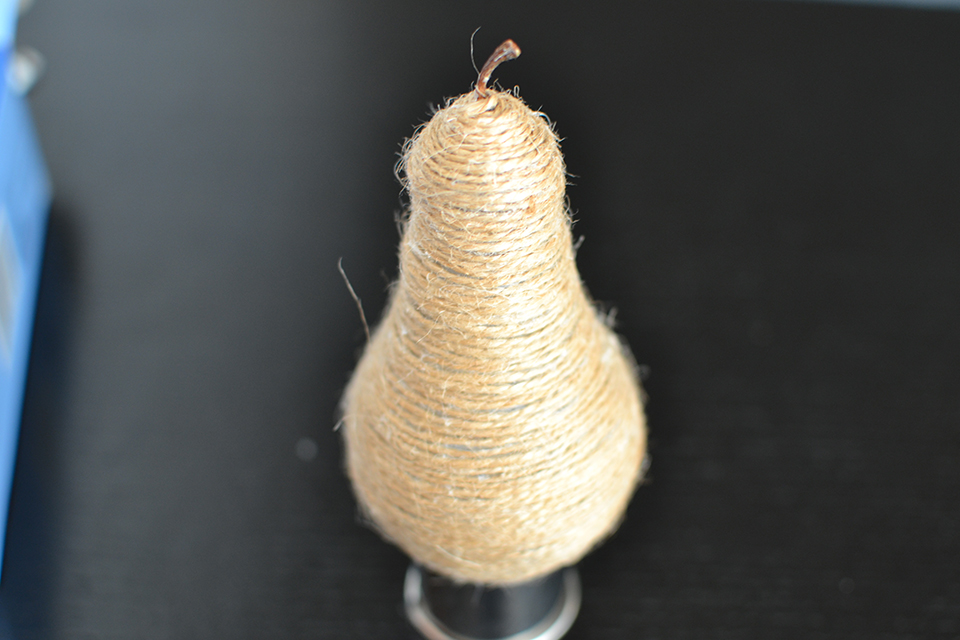 DIY Twine Light Bulb Pears DIY Twine Light Bulb Pears