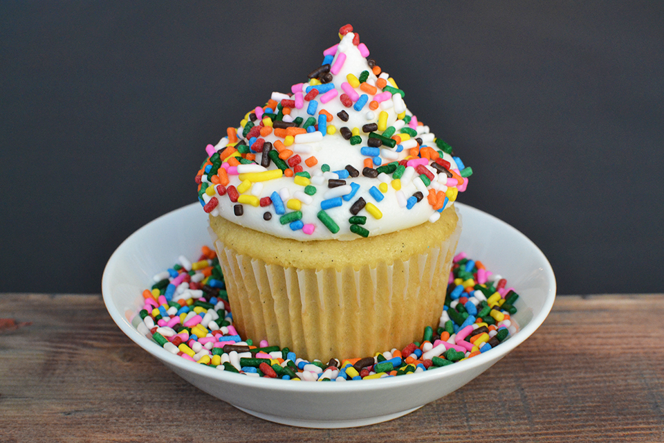 Double Vanilla Cupcakes Recipe