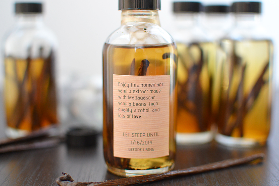 Homemade Vanilla Extract Tutorial