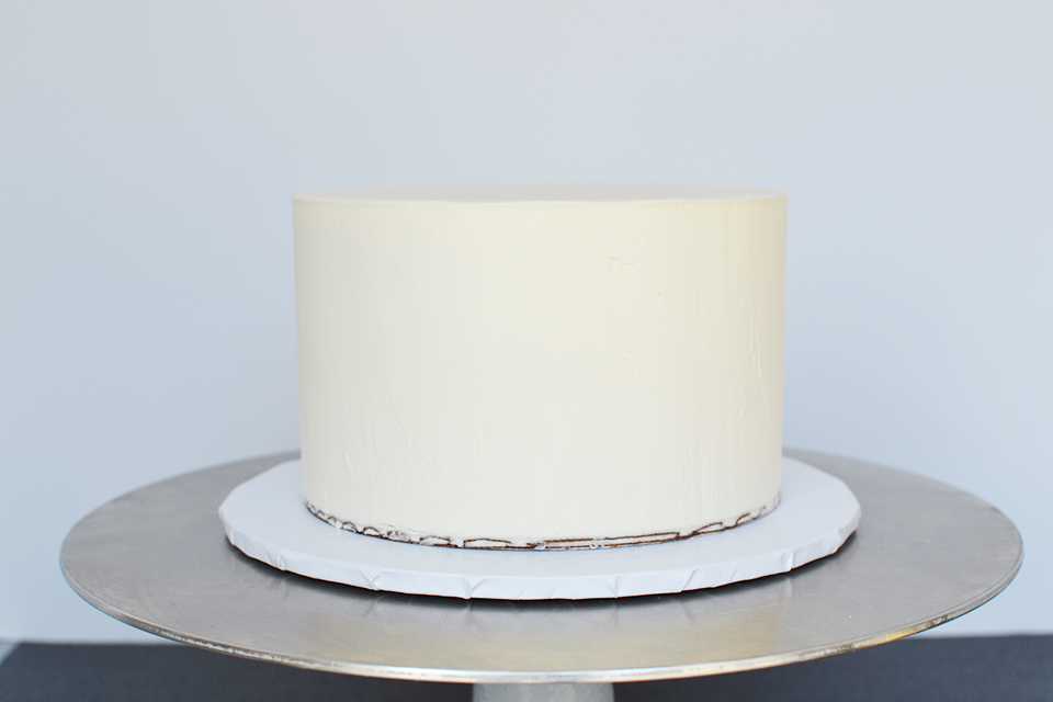 Ribbon Cake Tutorial, Piping With A Petal Tip